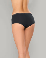 ESSENTIALS BOYSHORT WITH ELEMENTAL TRIM – LA SENZA BLACK / S