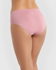 Isla & Evie Trendy Seamfree Unlined Hipster Panty Pink / M