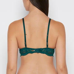 حمالة صدر بلانج (Plunge Bra) بيوند سيكسي (Beyond Sexy) من لا سينزا (La Senza)