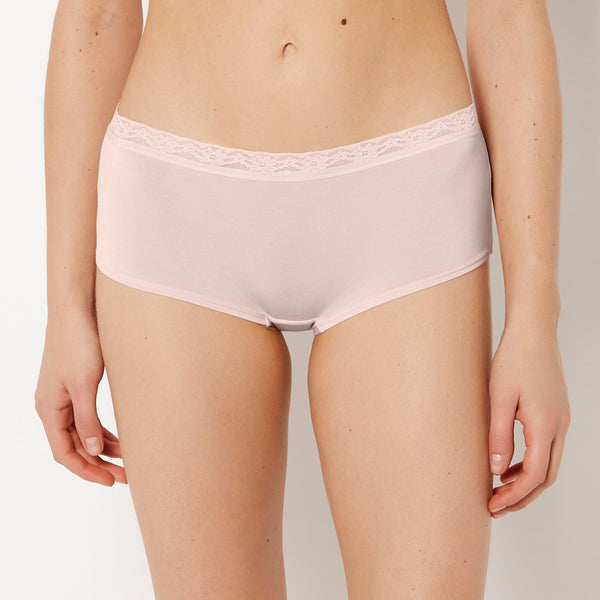 سراويل داخلية بنمط "بوي شورت" (Boyshort) فائقة النعومة من "لا سينزا" مصنوعة من المودال مع تقليم من الدانتيل