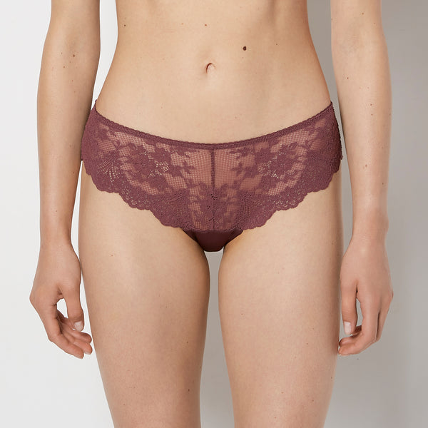 La Senza Diva Cheeky Panty with Timeless Lace in Plum Wine