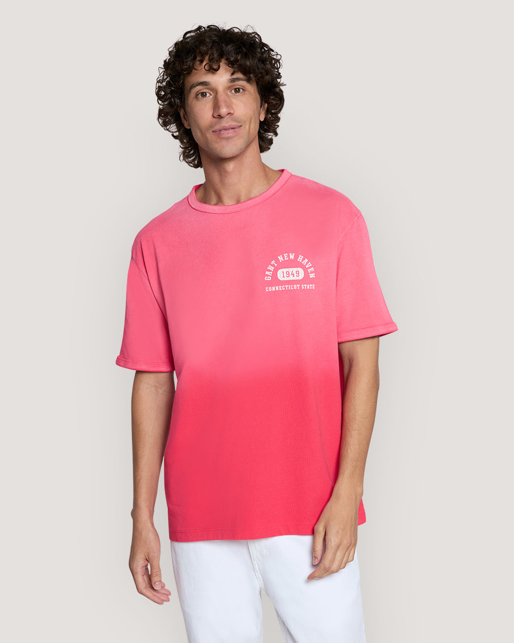 Varsity Worn Graphic T-Shirt Red / M