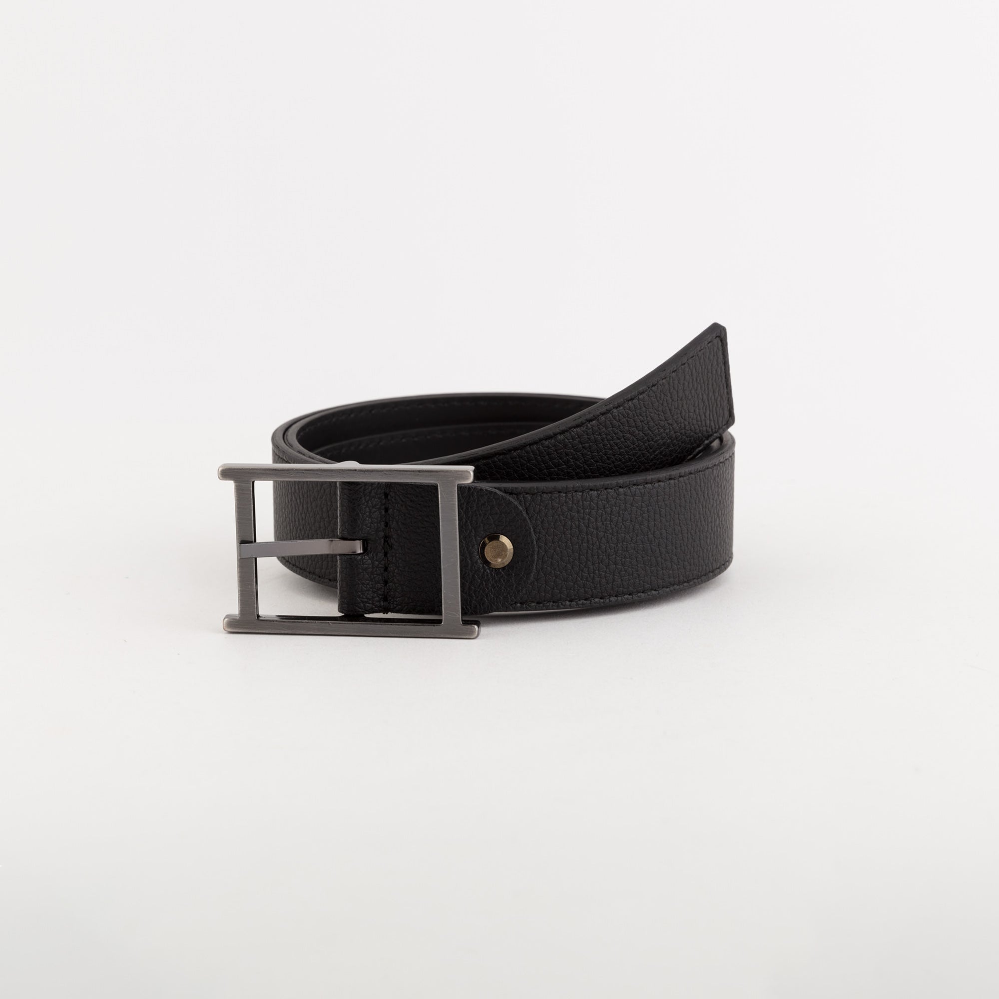 Leather Belts-Revers Material Single Size / Black/Black