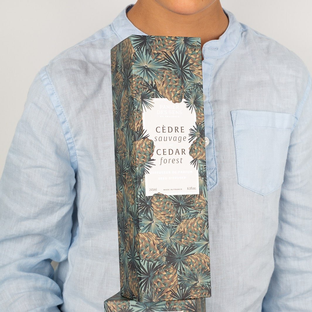 Room fragrance diffuser - Wild Cedar