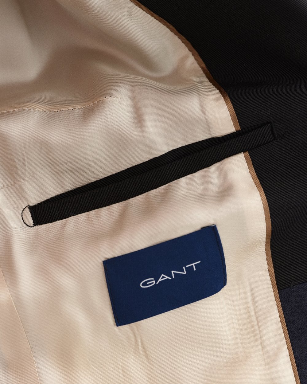 Gant Slim Fit Tuxedo Blazer Gant Slim Fit Tuxedo Blazer