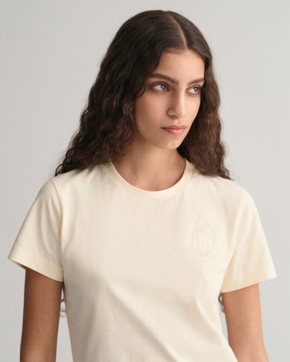 Gant Tonal Shield T-Shirt Gant Tonal Shield T-Shirt