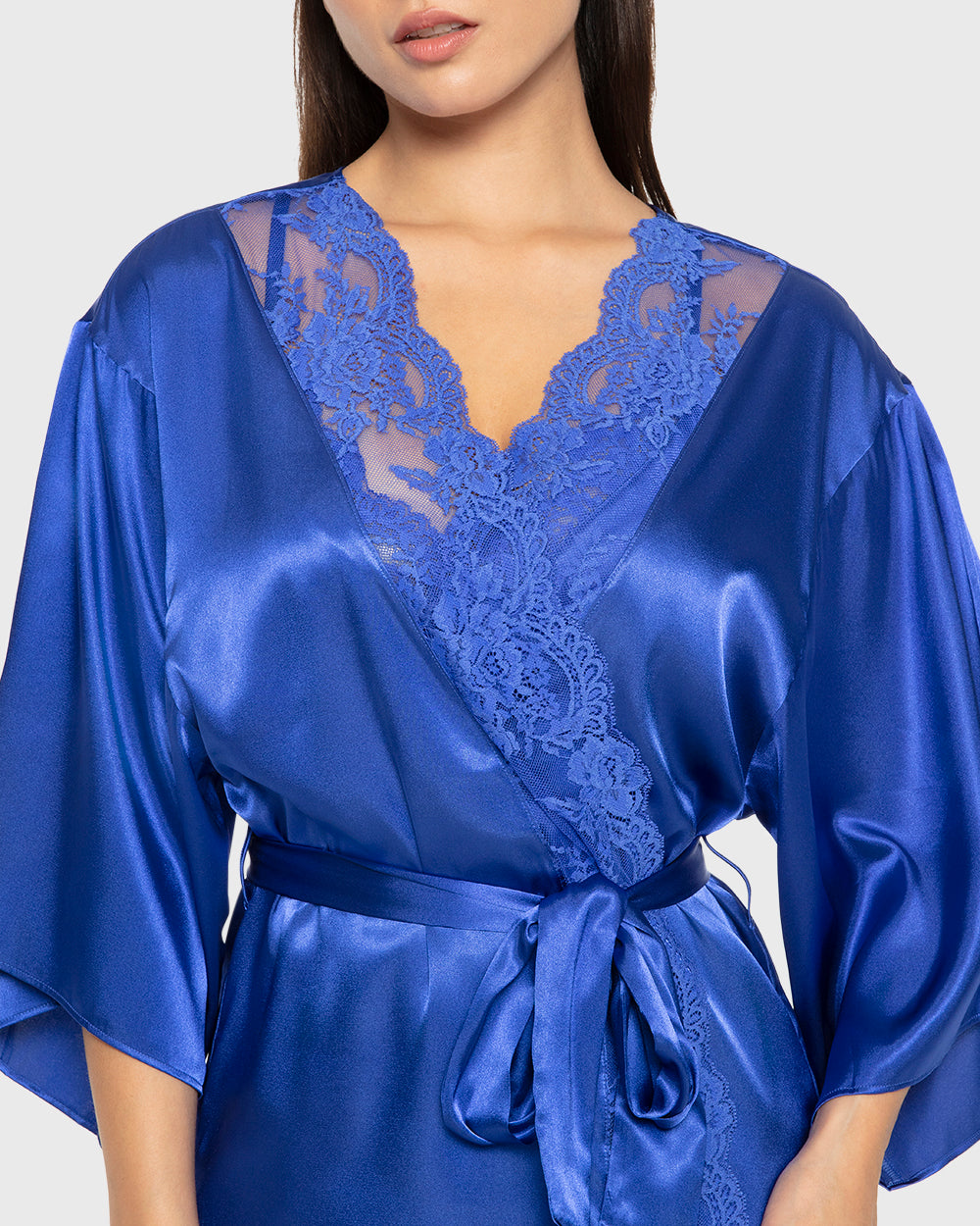 Robe Satin With Opulent Lace Dazzling Blue / S/M