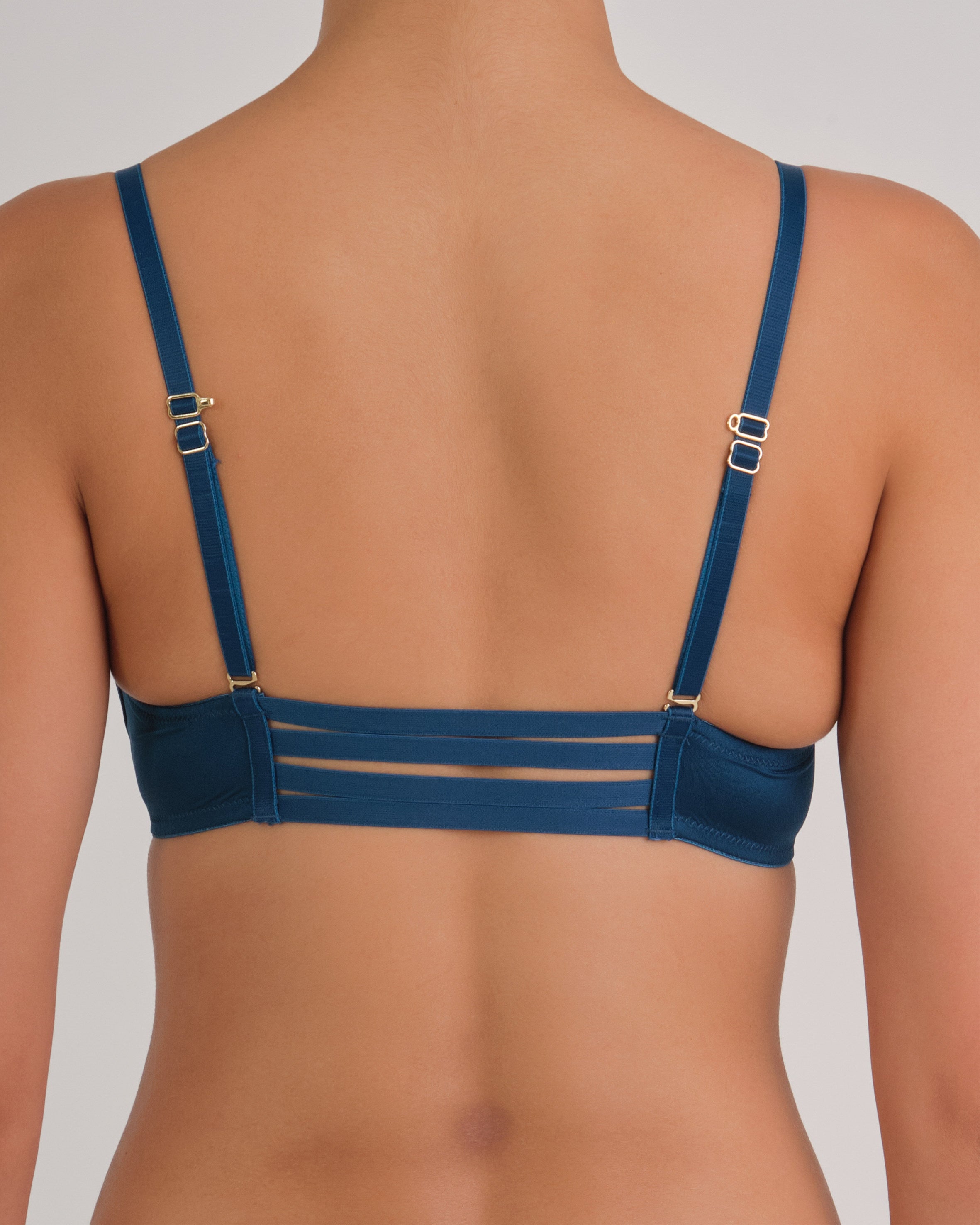 Hs Pu Pl Fc Tropadelic Lc Cups Gated Bk OCEANIC / 34B
