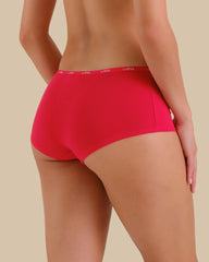 ESSENTIALS BOYSHORT COTTON - SKINNY LOGO COSMO RED / M