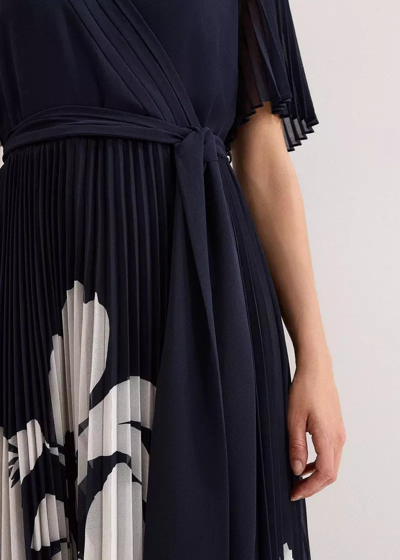 فستان ماكسي مطوي مطبوع من Phase Eight Abigail
