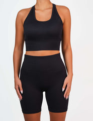 Isla & Evie Padded Sports Bra Black / MED