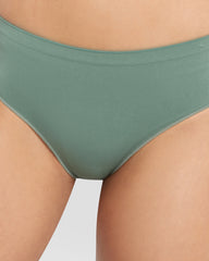 Isla & Evie Trendy Seamfree Unlined Hipster Panty Green / M