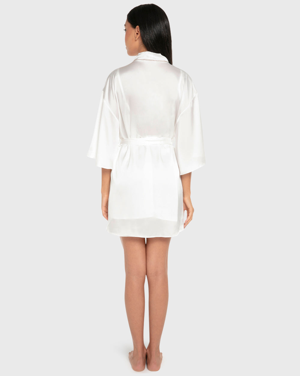 Isla & Evie Chiffon Robe Ivory / S