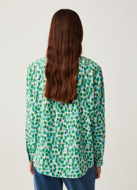 Sustainable viscose blouse with V neck