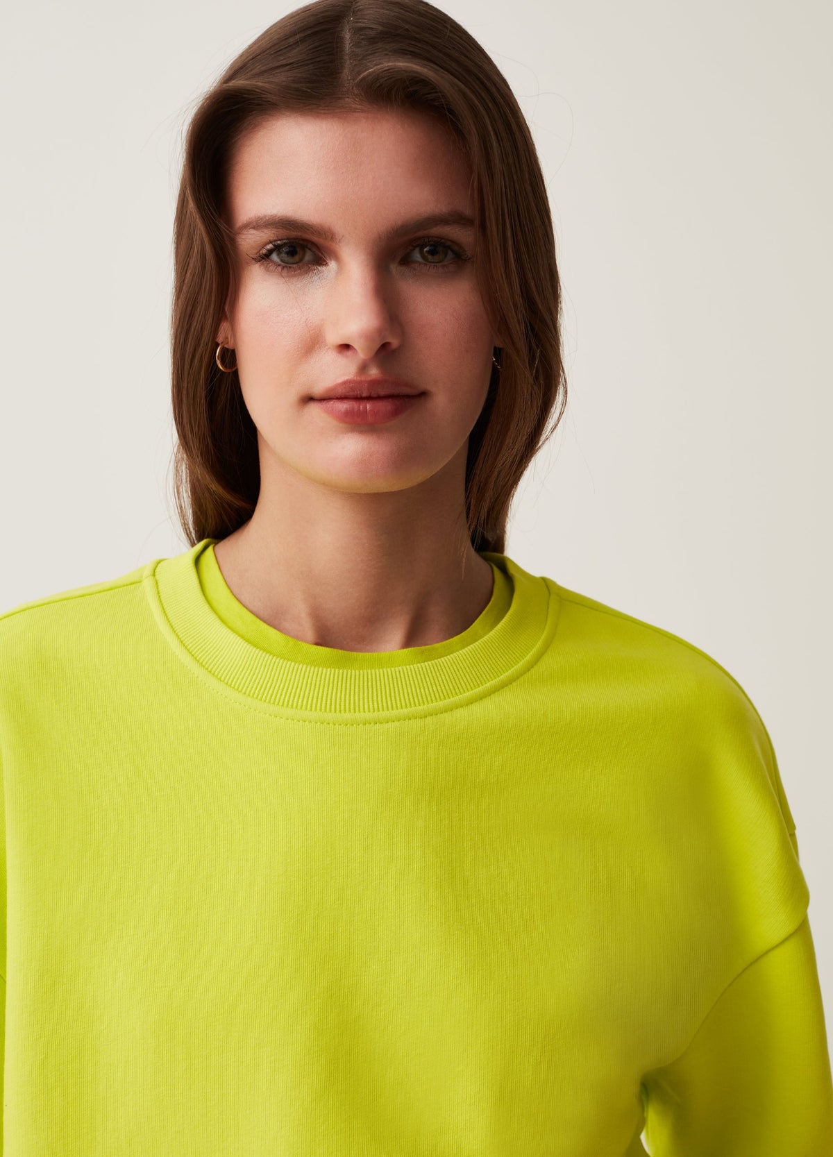 Solid Colour Round Neck Sweatshirt