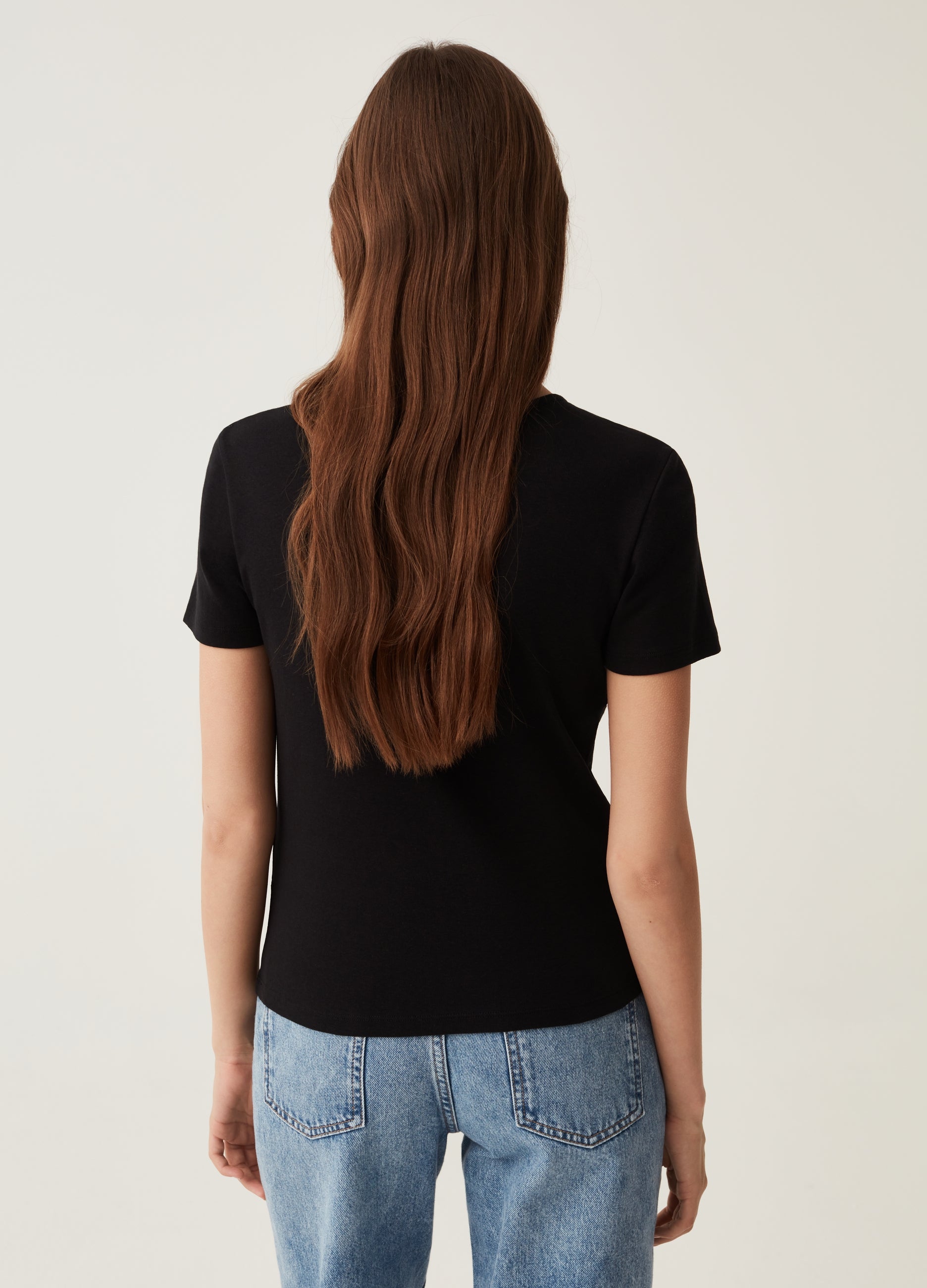 T-Shirt With V-Neck And Ring