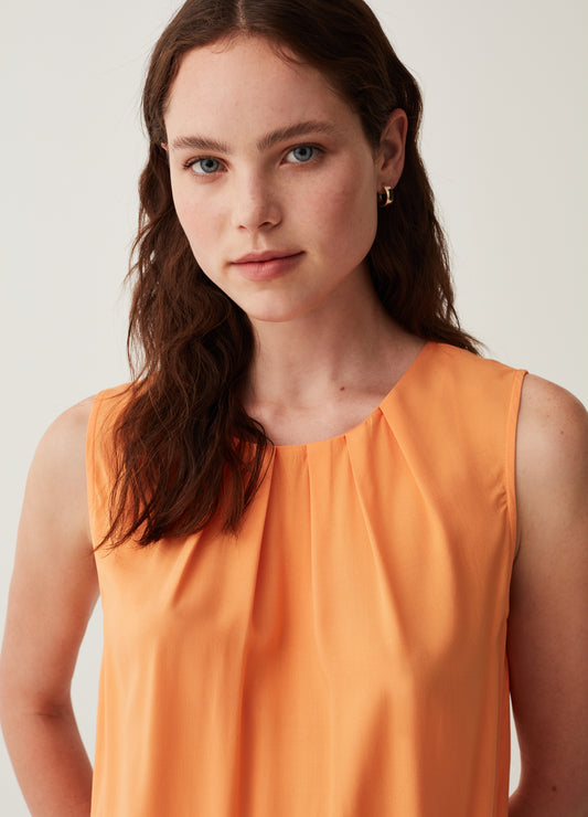 Sleeveless Blouse With Pleating