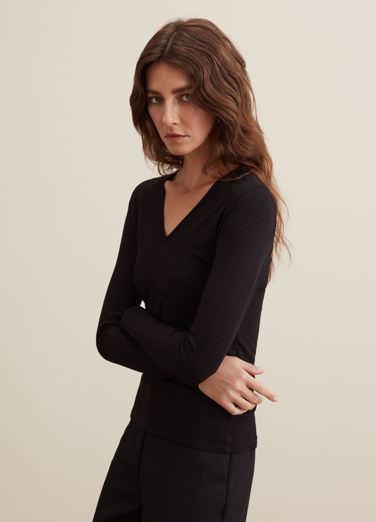 Long-Sleeved T-Shirt With V Neck