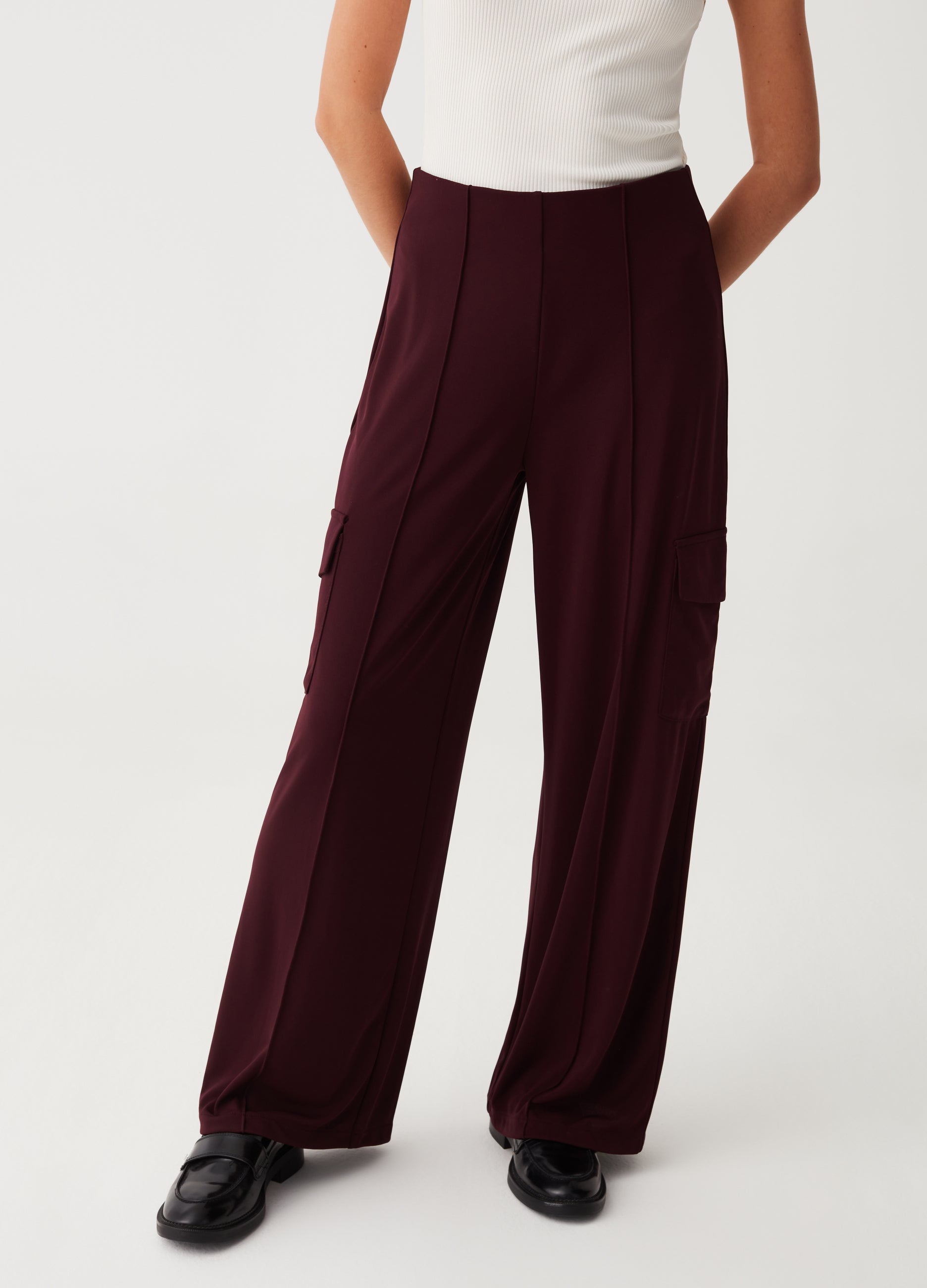 Wide-Leg Trousers With Raised Stitching