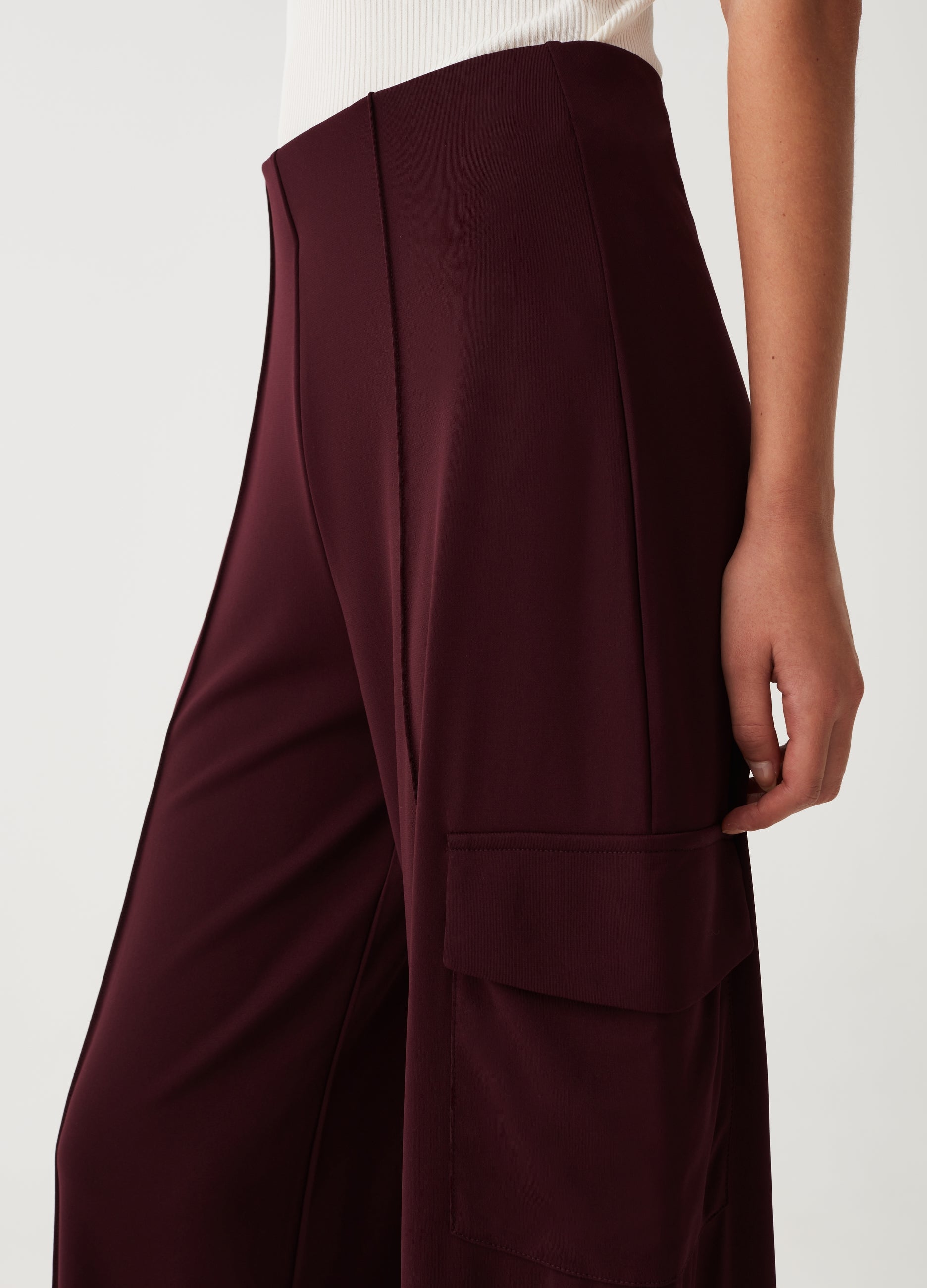 Wide-Leg Trousers With Raised Stitching