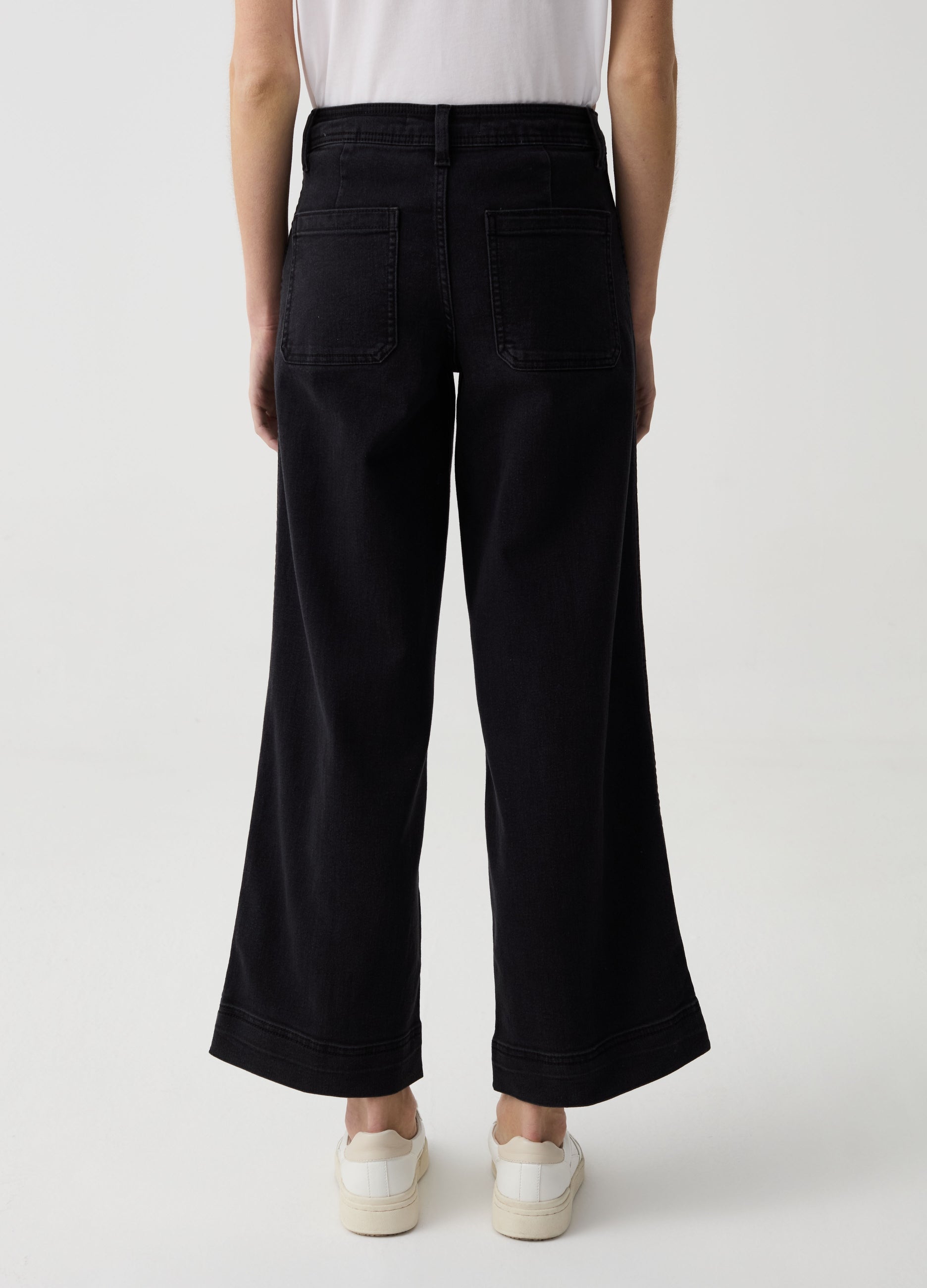 Wide-Leg Cropped Culotte Jeans
