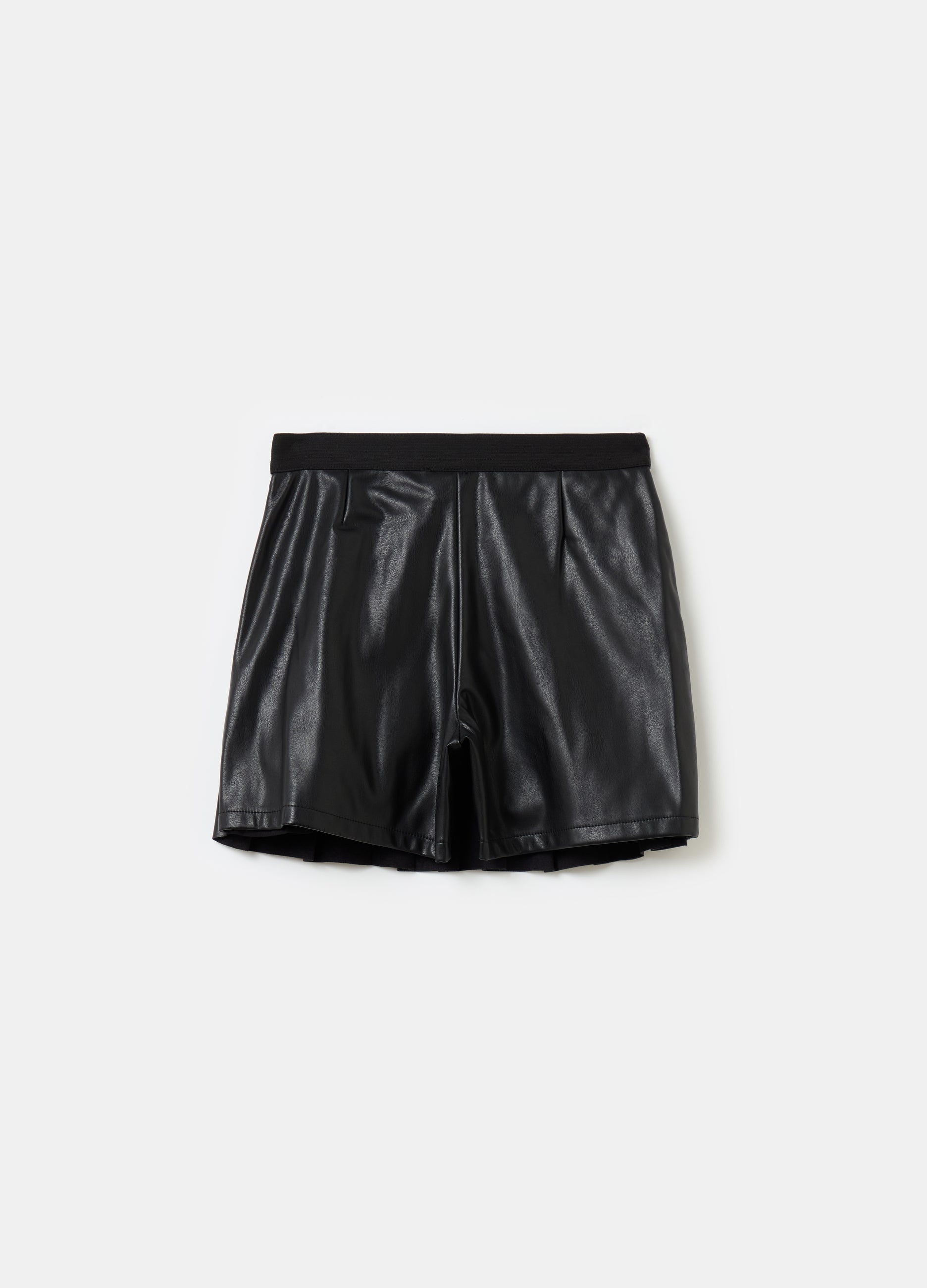 Glossy-Effect Pleated Skort