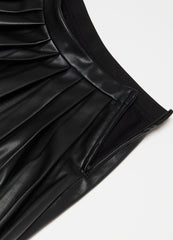 Glossy-Effect Pleated Skort