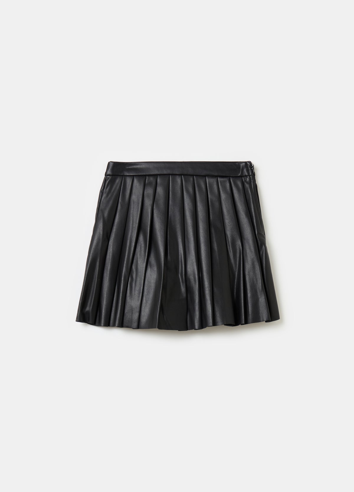 Glossy-Effect Pleated Skort