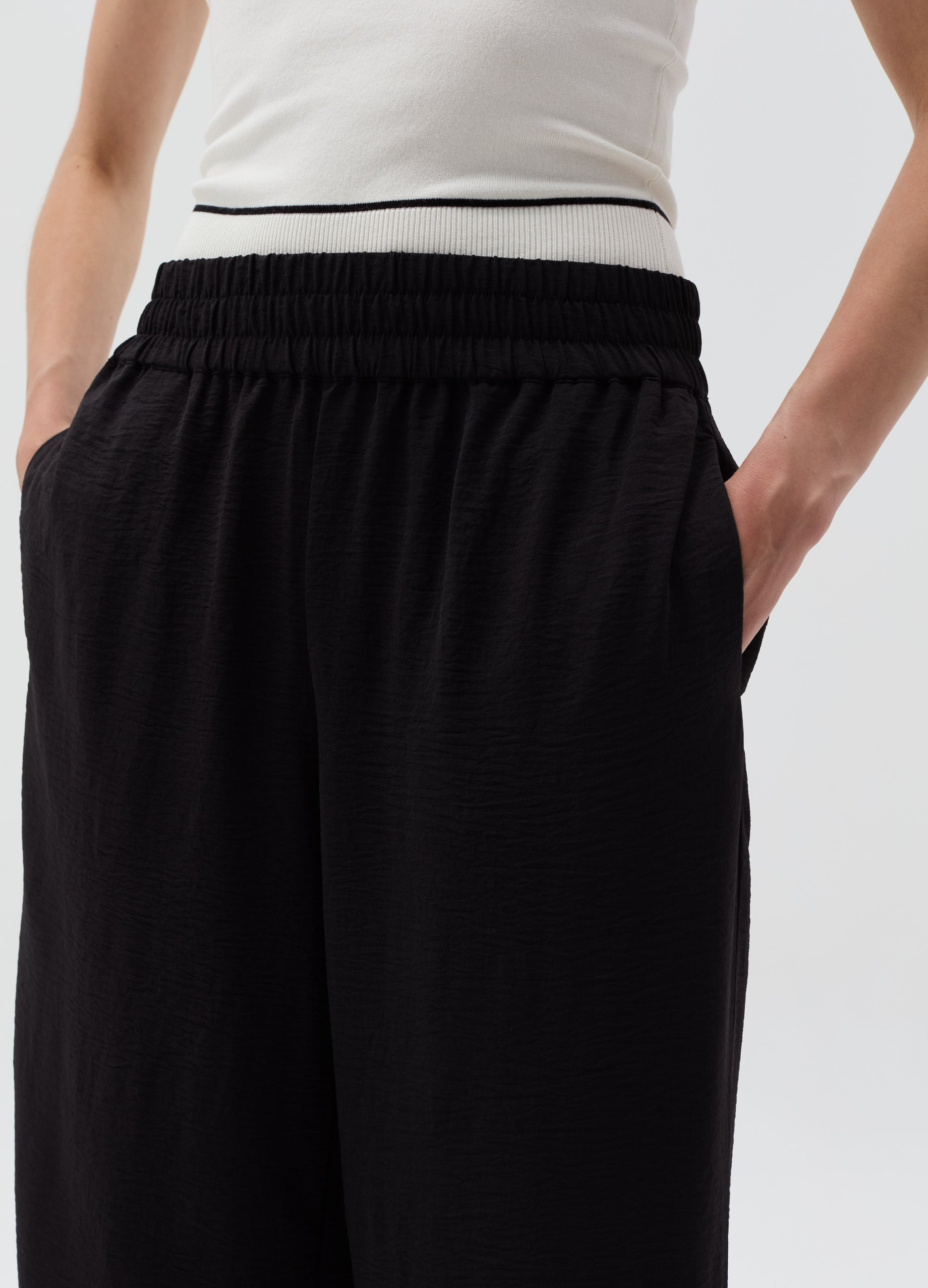 Crinkle-Effect Fluid Trousers