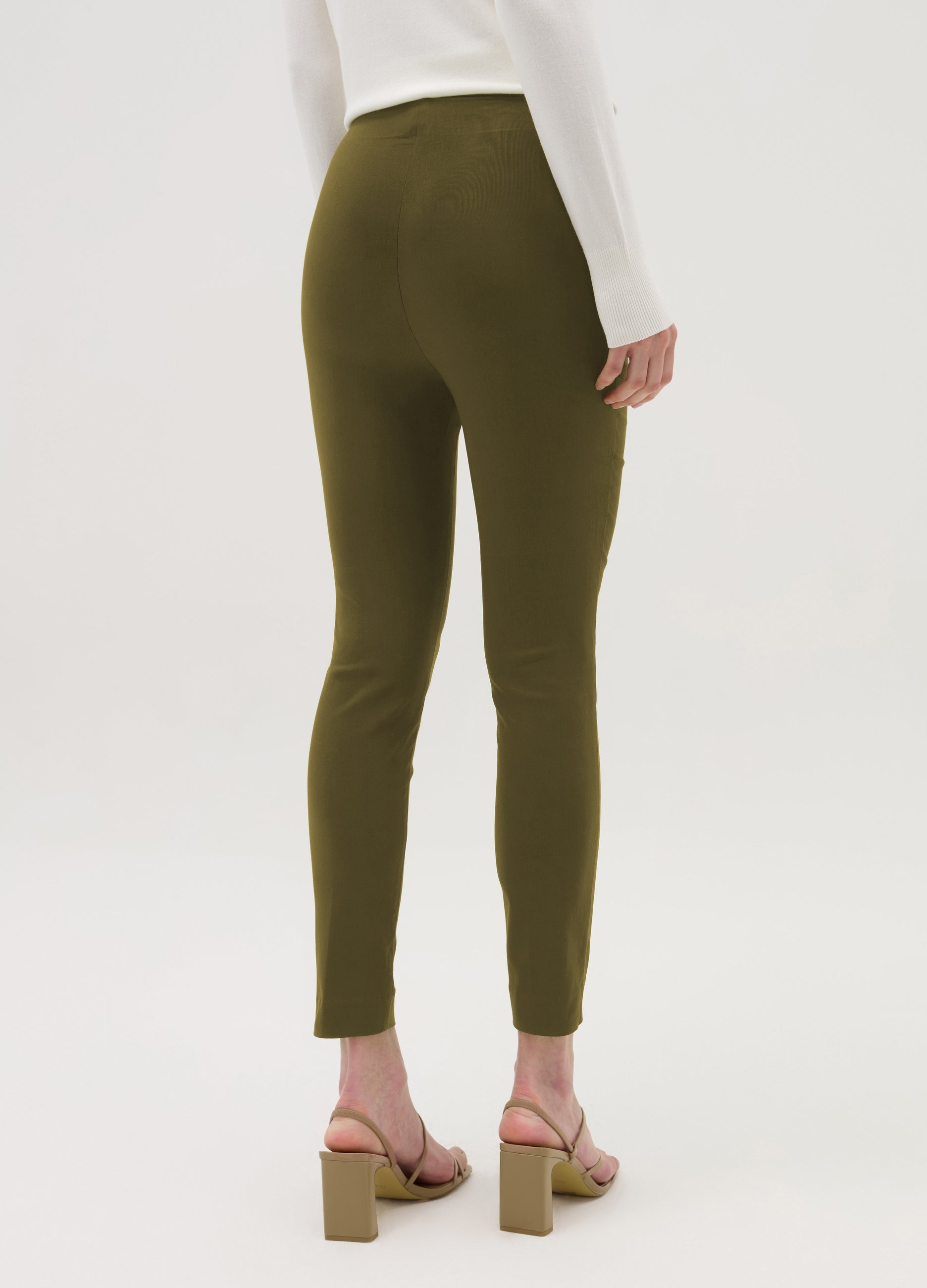 Leggings With Raised Stitching