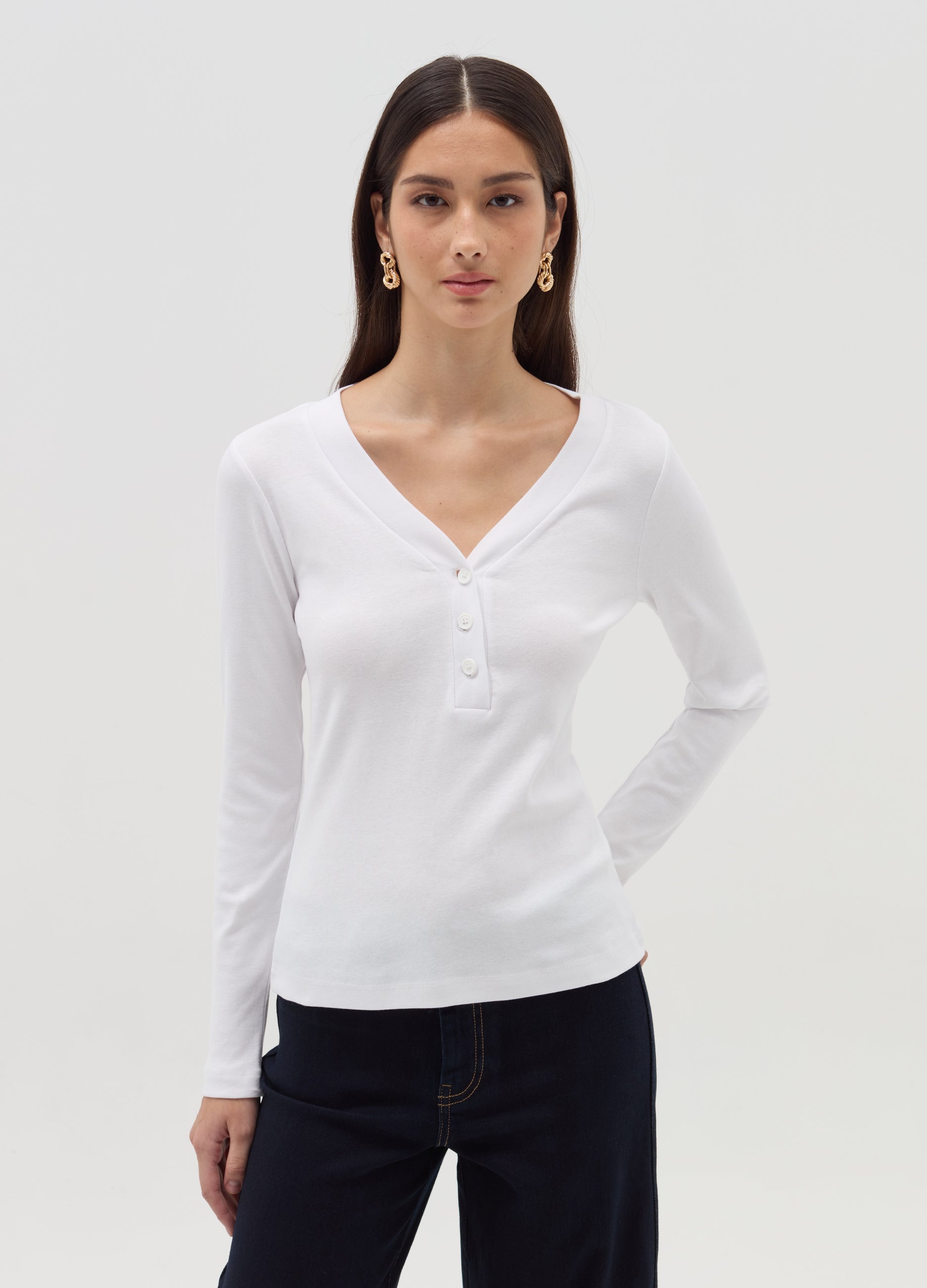 Long-Sleeved T-Shirt With Granddad Neckline