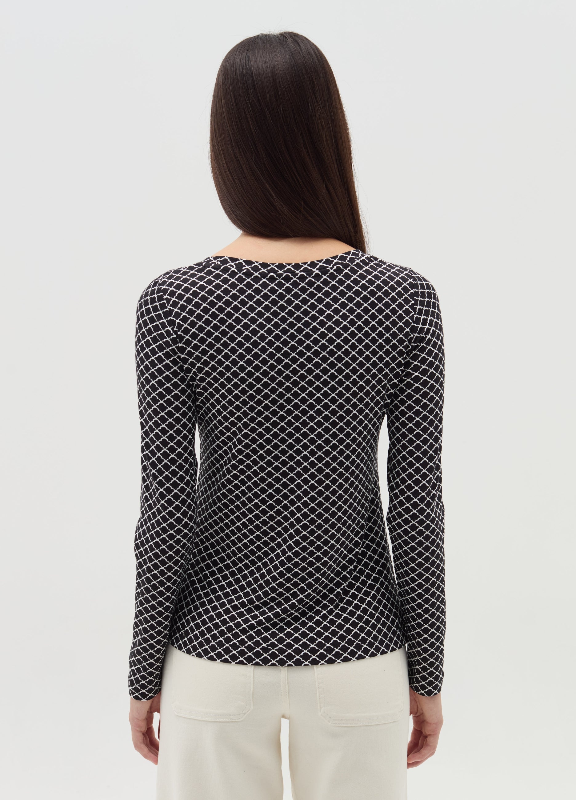 Patterned Long-Sleeved T-Shirt