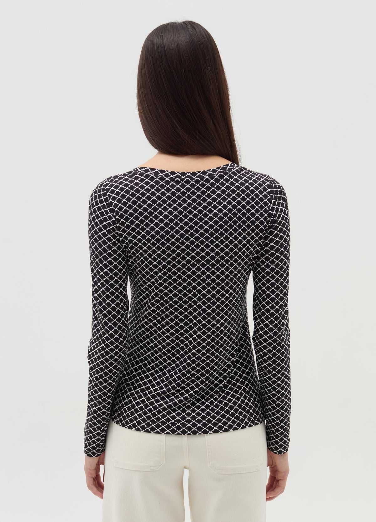 Patterned Long-Sleeved T-Shirt