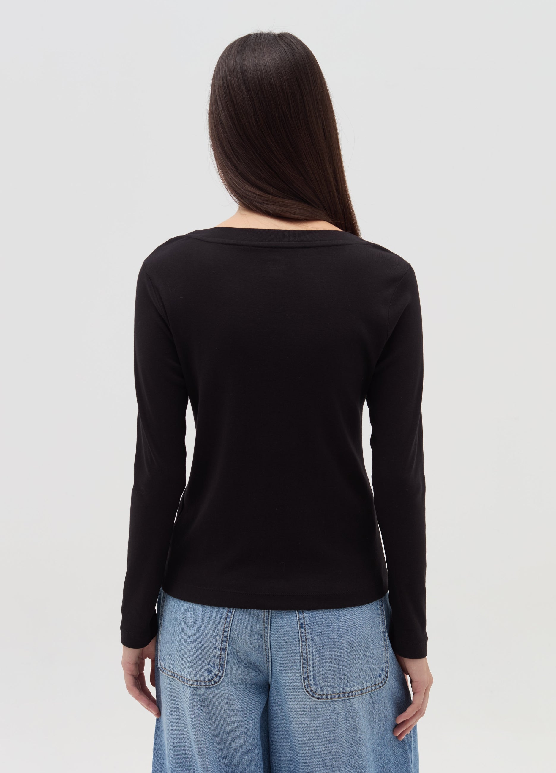 Long-Sleeved T-Shirt With Granddad Neckline