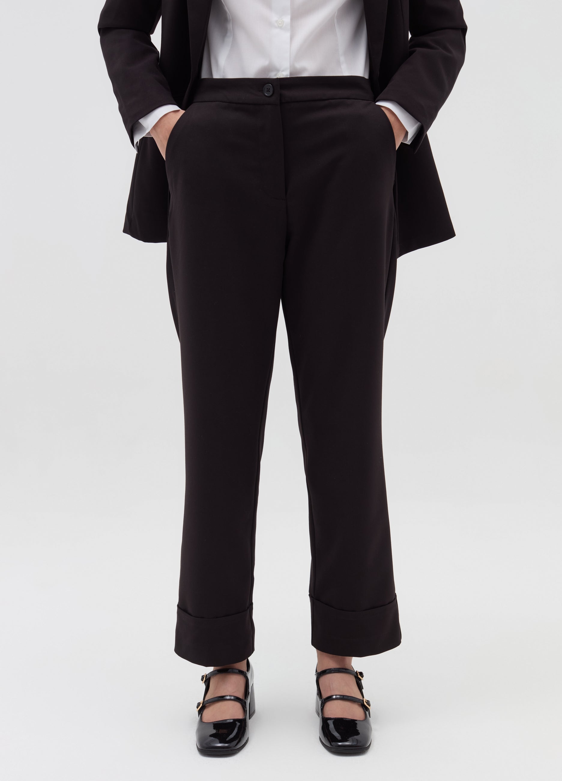 Straight-Fit Trousers With Turn Ups