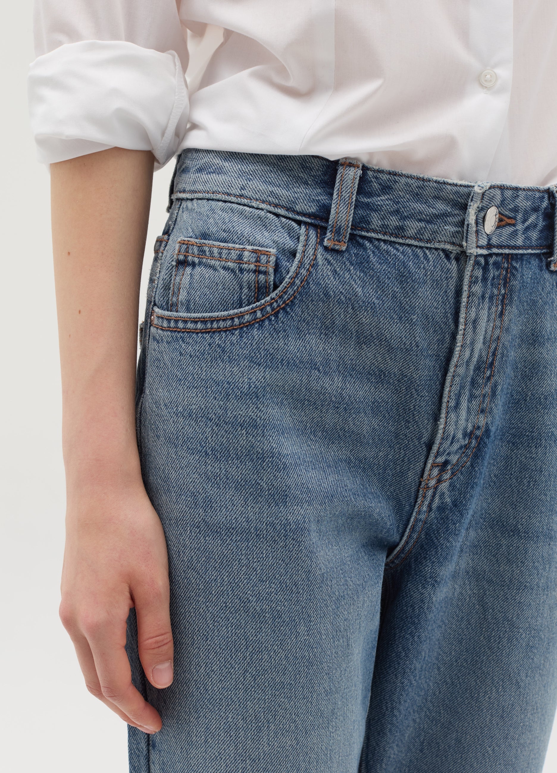Five-Pocket,Straight-Fit Jeans