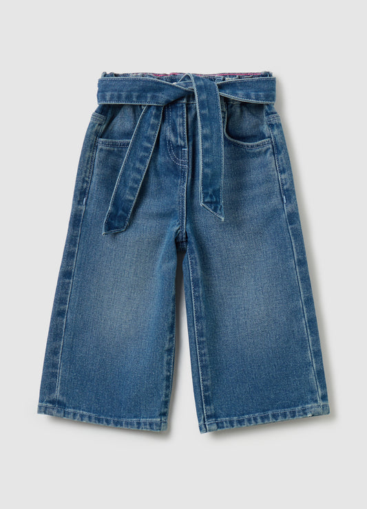 Wide-Leg Jeans With Belt