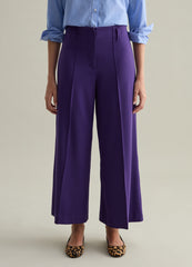 Bootcut-Fit Trousers With Raised Stitching