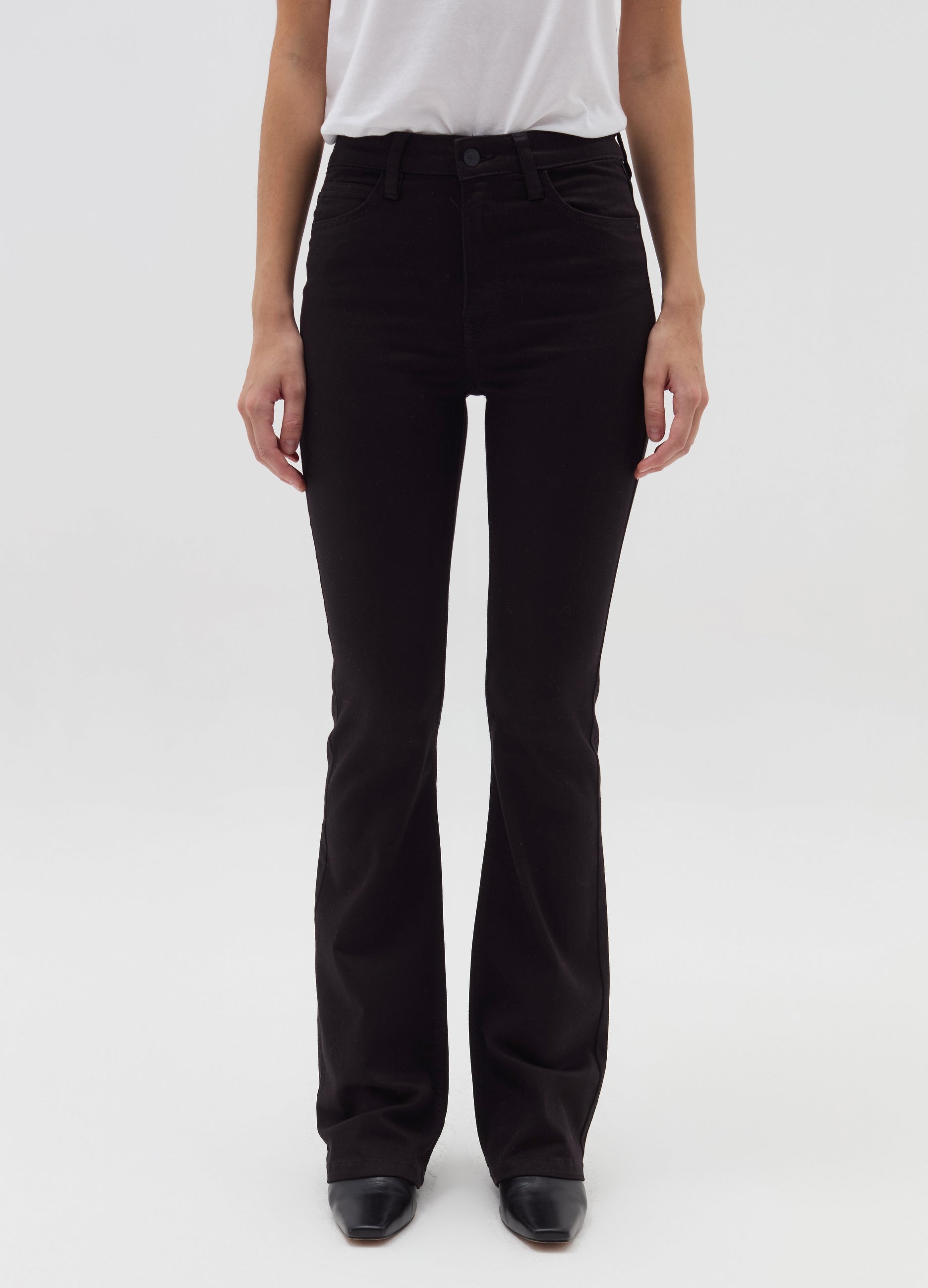 Flare-Fit Jeans With Five Pockets