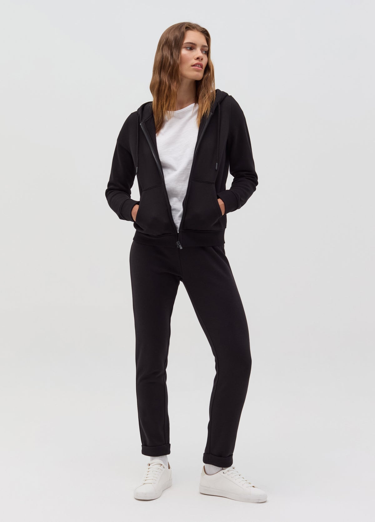 Essential Sweatshirt With Hood