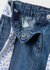 Wide-Leg Jeans With Floral Belt