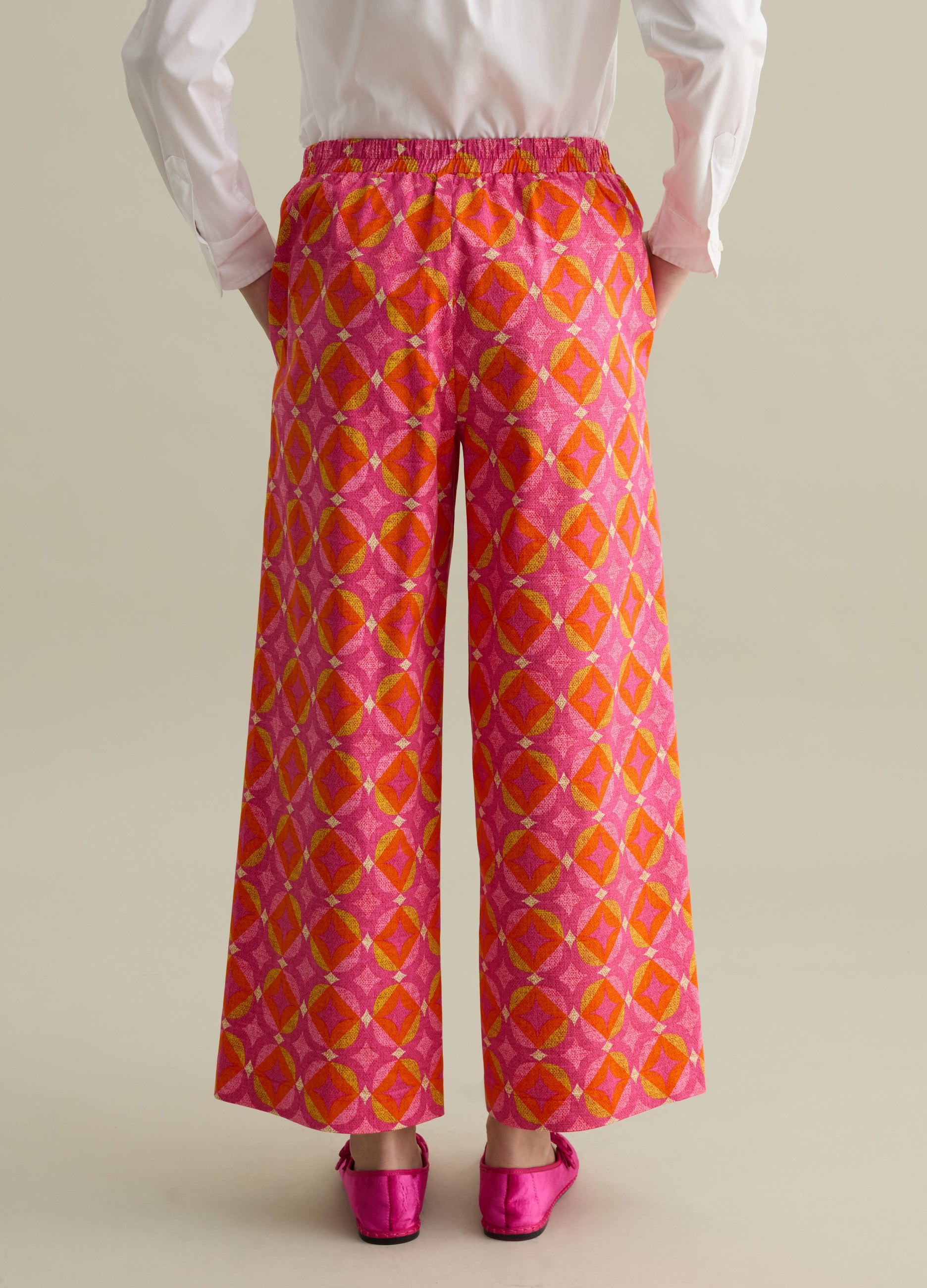 Wide-Leg Trousers With All-Over Print