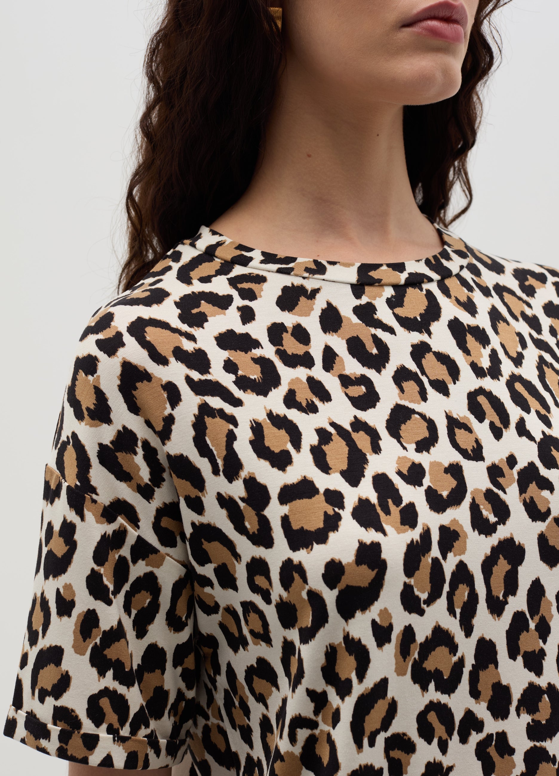 Short Sleeve Leopard Print T-Shirt