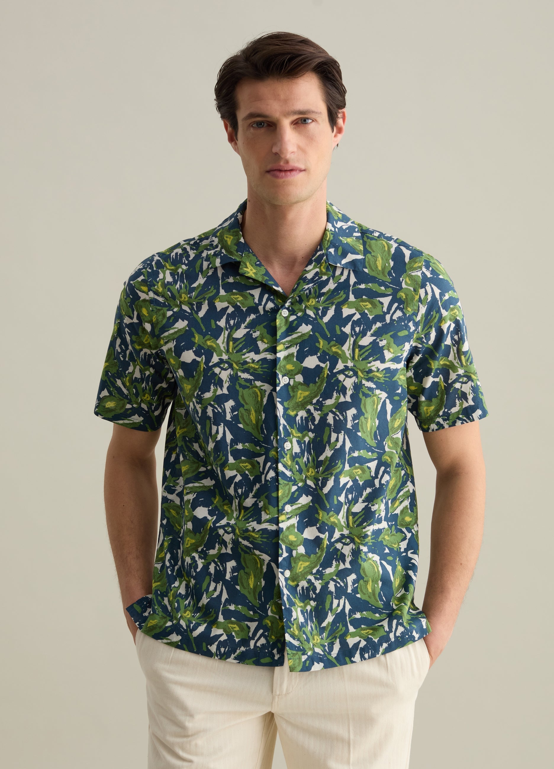 Short-Sleeved Shirt With Botanical Print