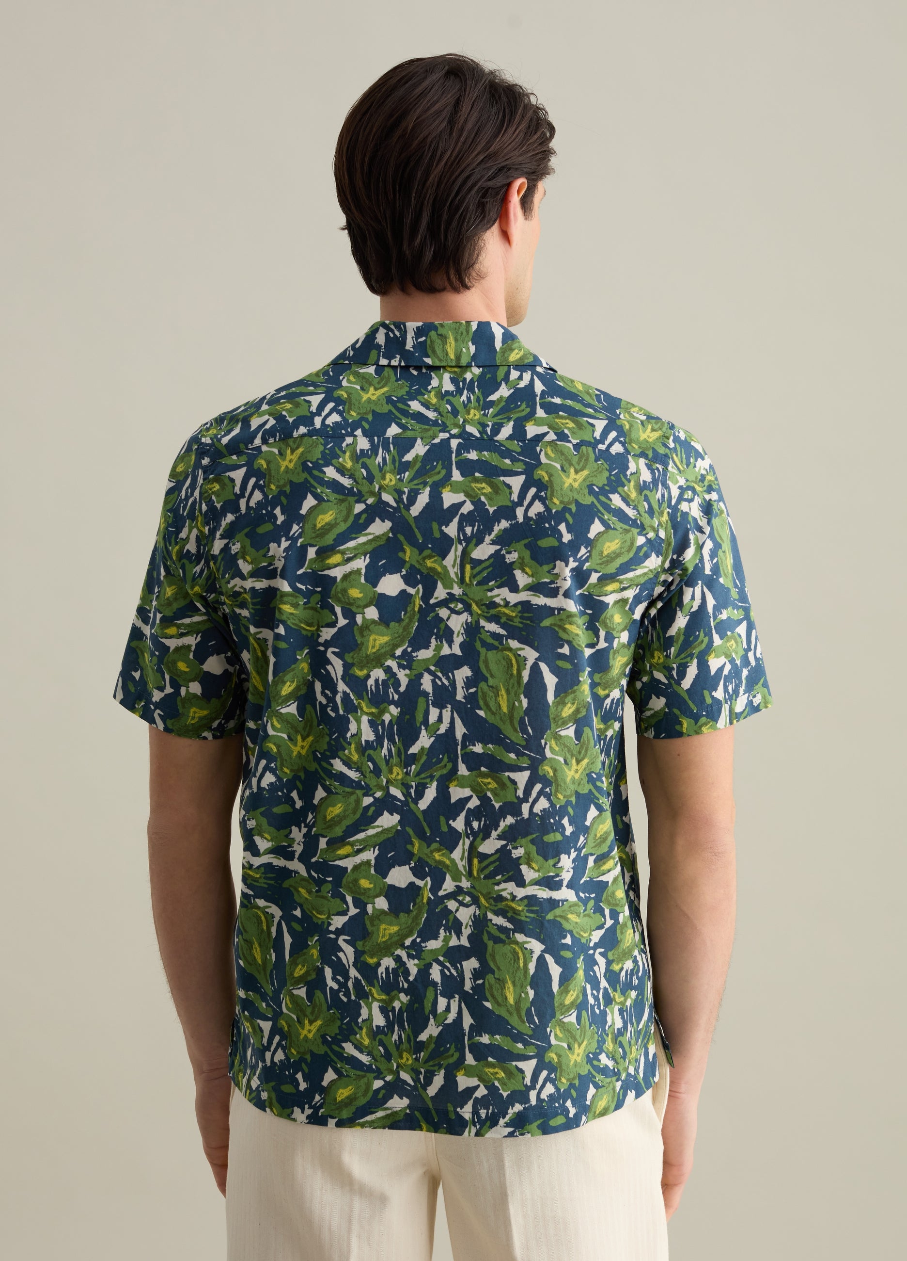 Short-Sleeved Shirt With Botanical Print