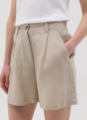 Women'S Beige Regular-Fit Shorts In Linen Blend
