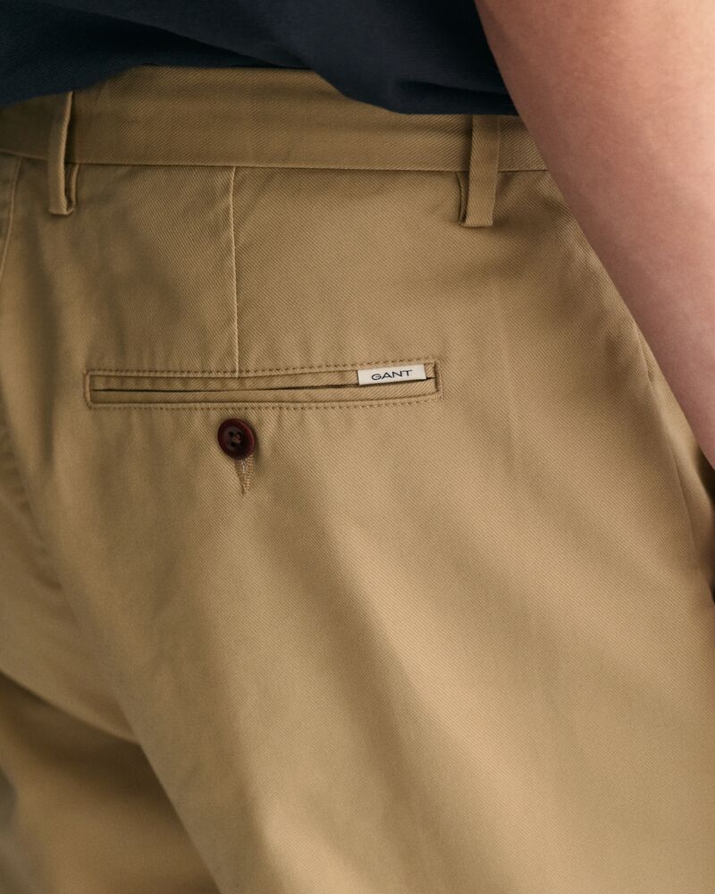 Regular Fit Tech Prep™ Chinos