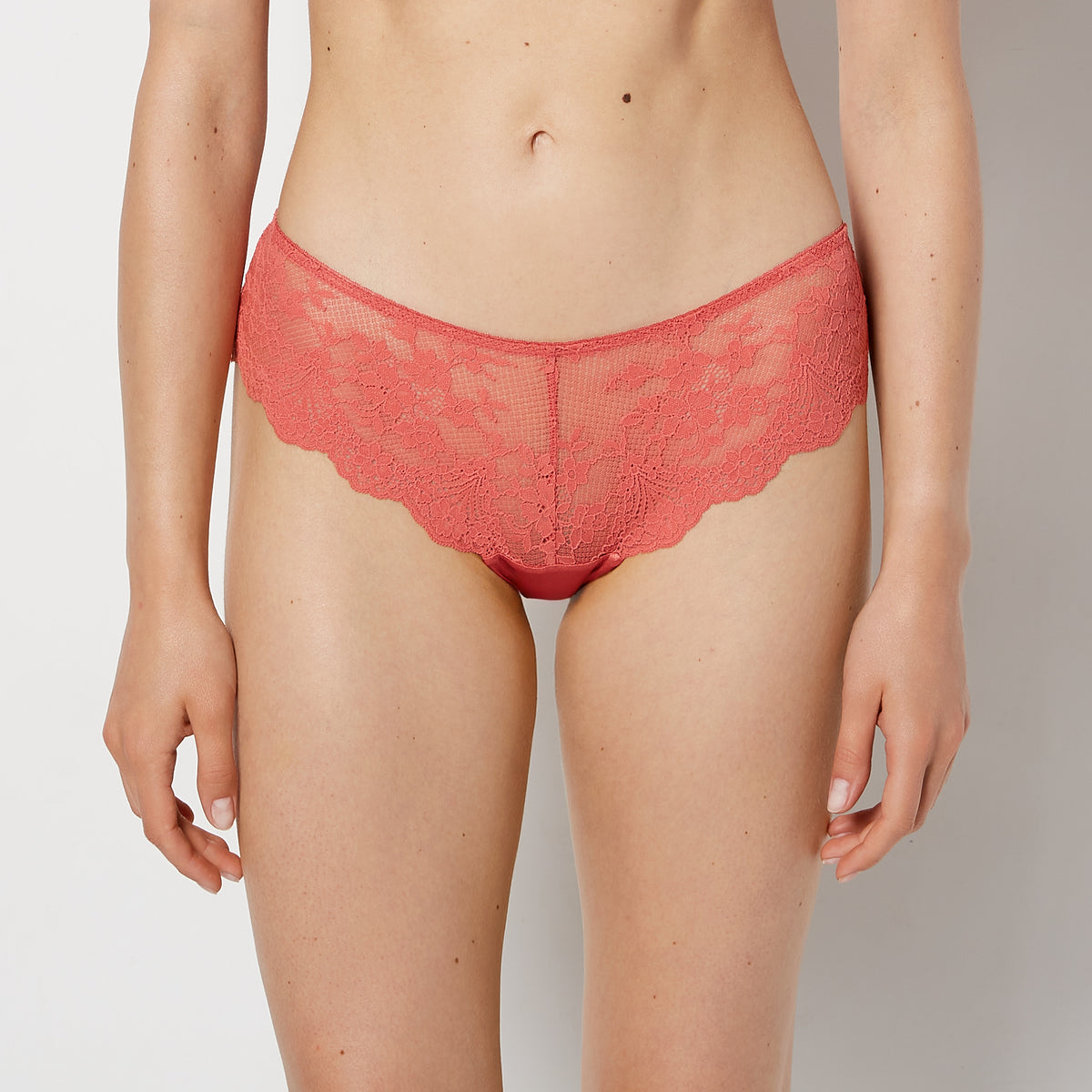 La Senza Diva Cheeky Panty with Timeless Lace in Faded Rose