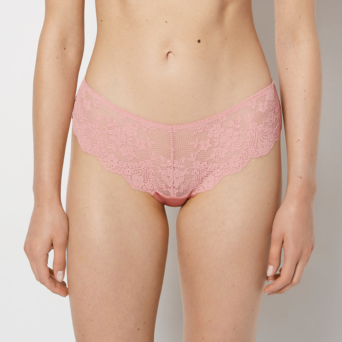 La Senza Diva Cheeky Panty with Timeless Lace in Rose Elegance