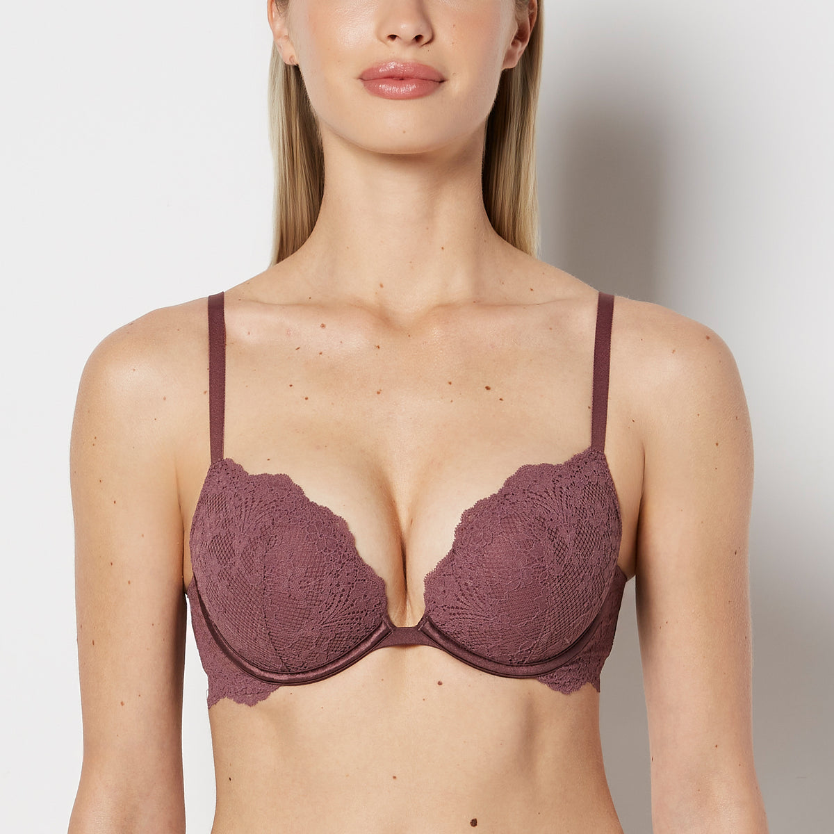 La Senza Beyond Sexy Push Up Plunge Bra with Timeless Lace